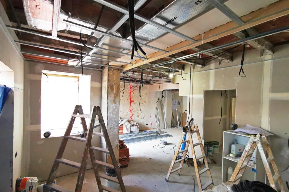 Fontanería y electricidad Valencia - Certificados oficiales y materiales homologados